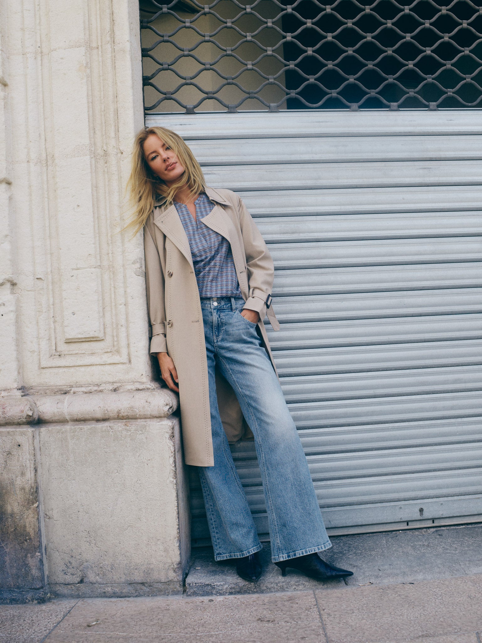 Modelshot / Light Blue / Detail